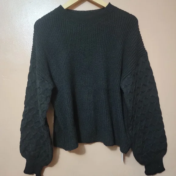 BWQ Pullover Oversized Sweater Size Small NWT - Picture 4 of 8